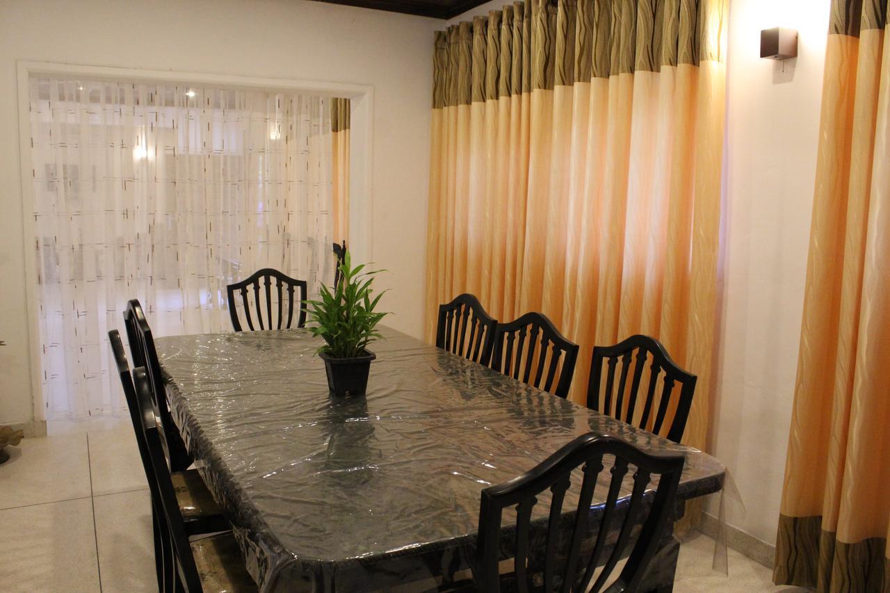 Nirmala Hotel And Restaurant Polonnaruwa Eksteriør bilde