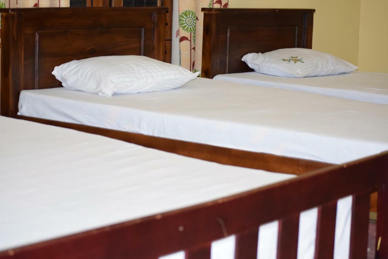 Nirmala Hotel And Restaurant Polonnaruwa Eksteriør bilde