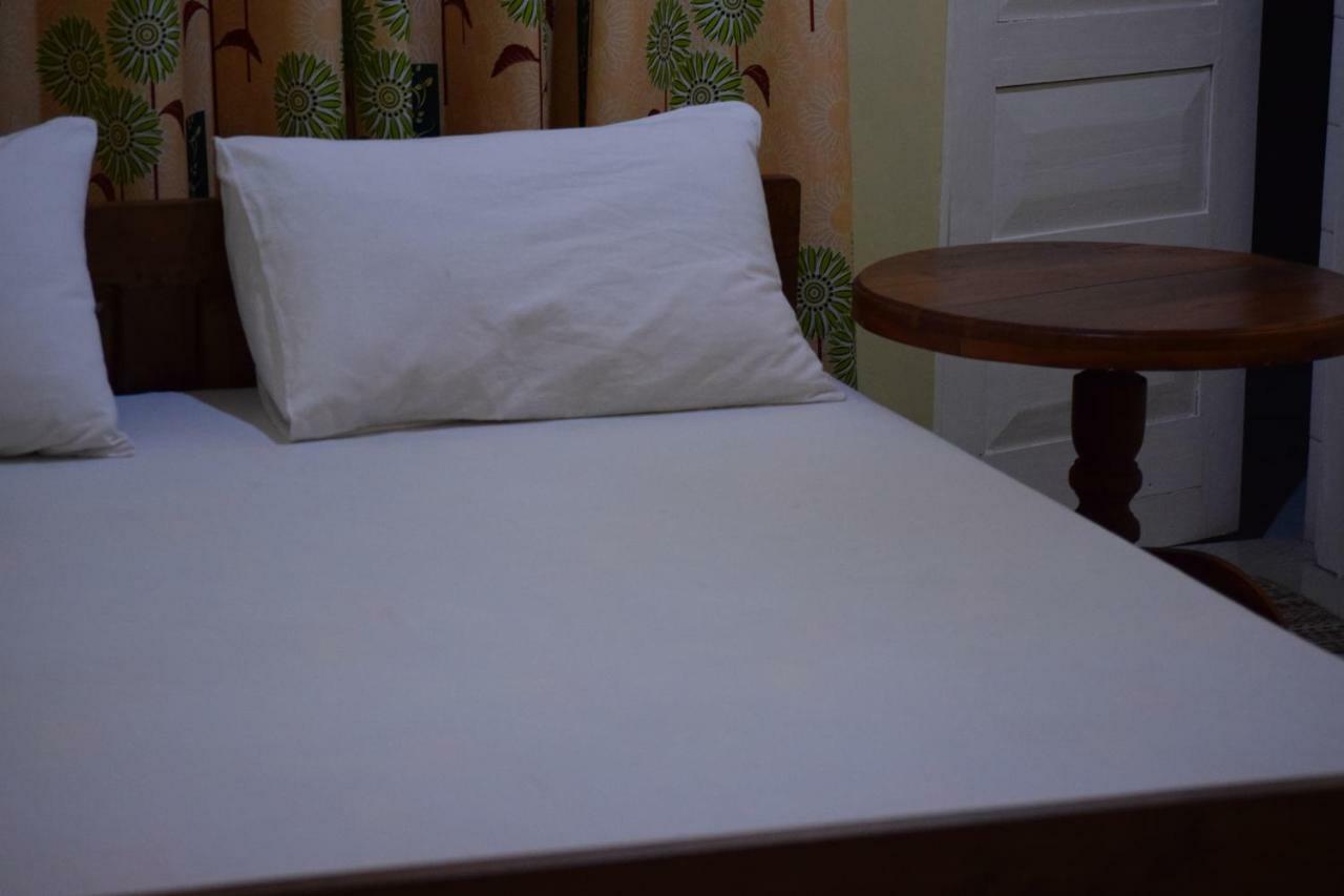 Nirmala Hotel And Restaurant Polonnaruwa Eksteriør bilde